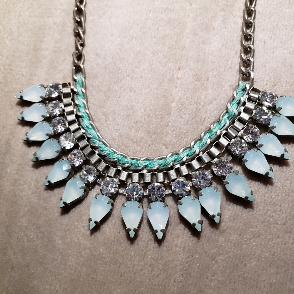 Accessorize 20" teal statement neclace